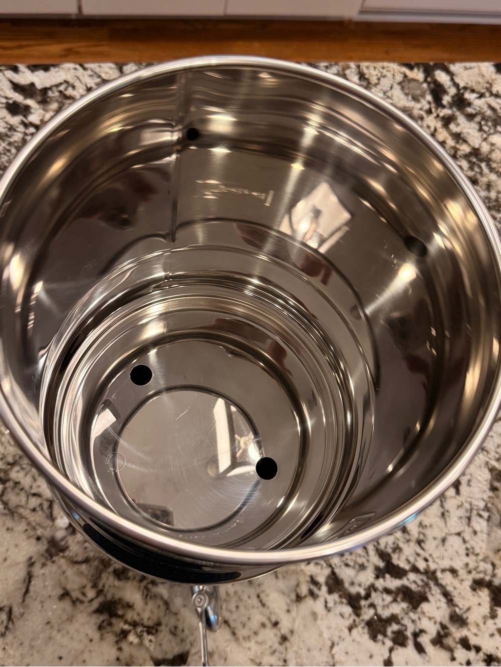 Berkey Stainless Steel Gravity Water Filter - Polished Silver - Picture 2 of 4
